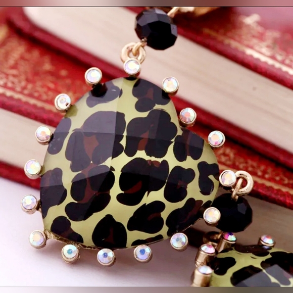 Gold plated Leopard crystal heart horseshoe charm necklace choose 1 - Picture 5 of 16